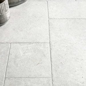 Alternative view of Val de Loire OPUS White